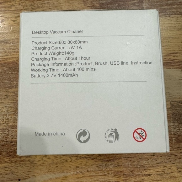 NIB Desktop vacuum cleaner - Picture 2 of 2